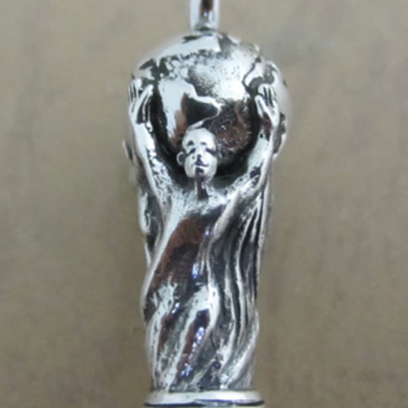 Nouveau figure